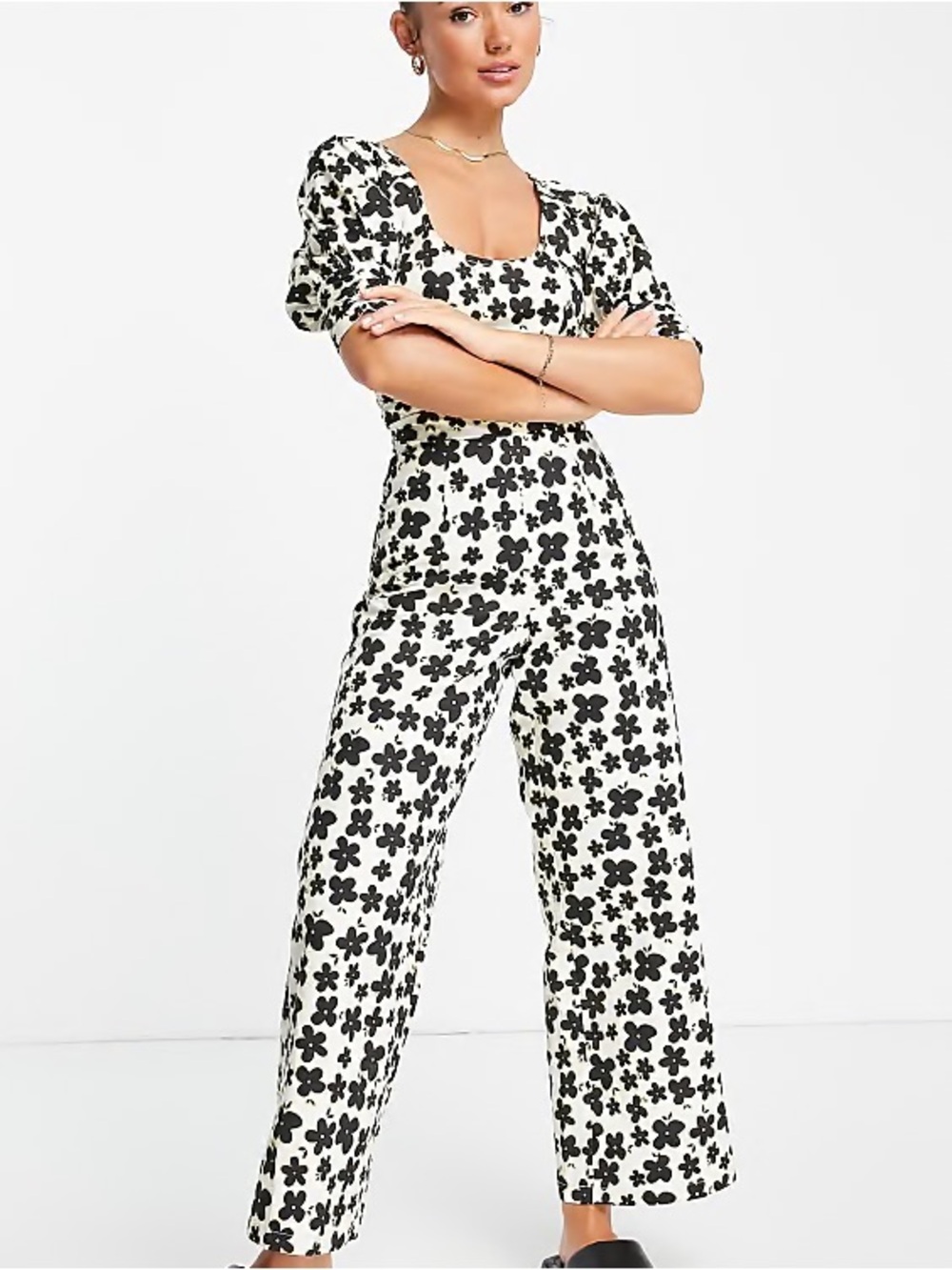 LOST INK Floral Keyhole Wide-Leg Jumpsuit in White and Black